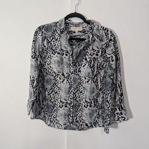 Jones New York Black and White Button Down Shirt with Notched Collar